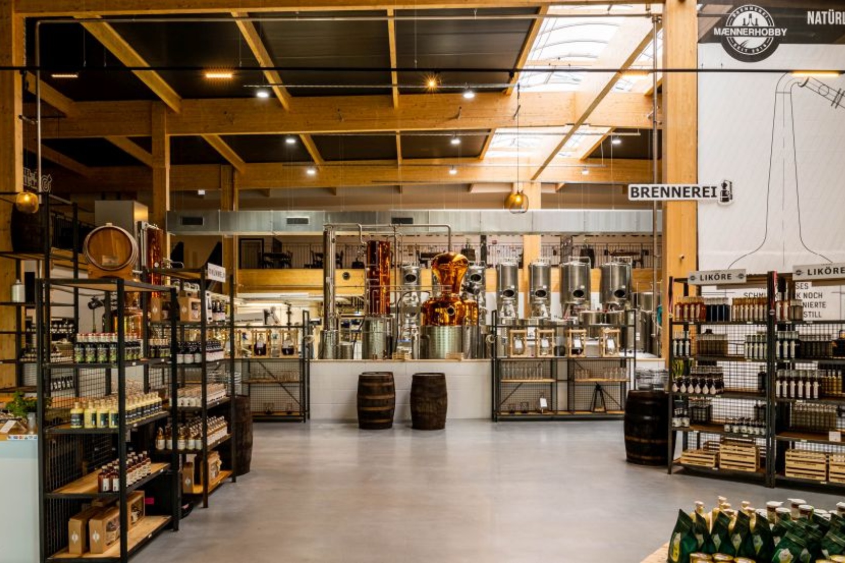 Unser Laden in der größten Erlebnis-Manufaktur Brennerei & Brauerei Deutschlands &copy; Erste MÆNNERHOBBY GmbH