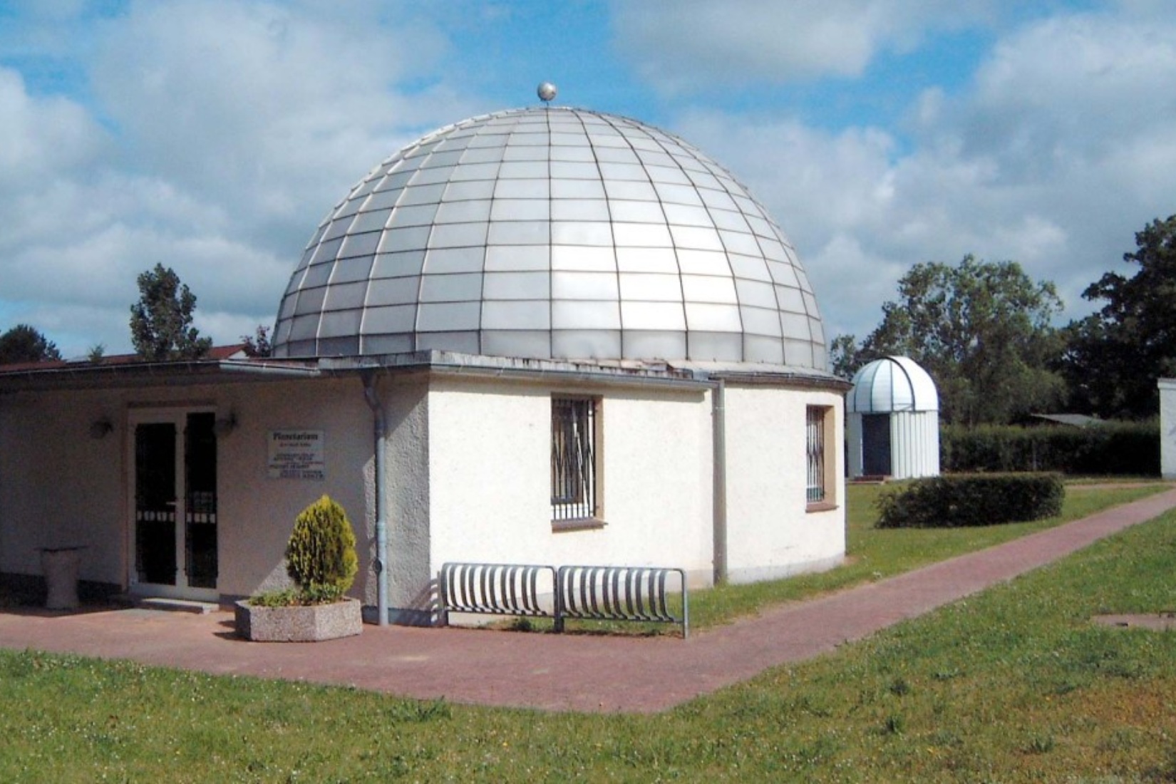 Planetarium mit Sternwarte Maik Senkbeil, Stadt Lübz