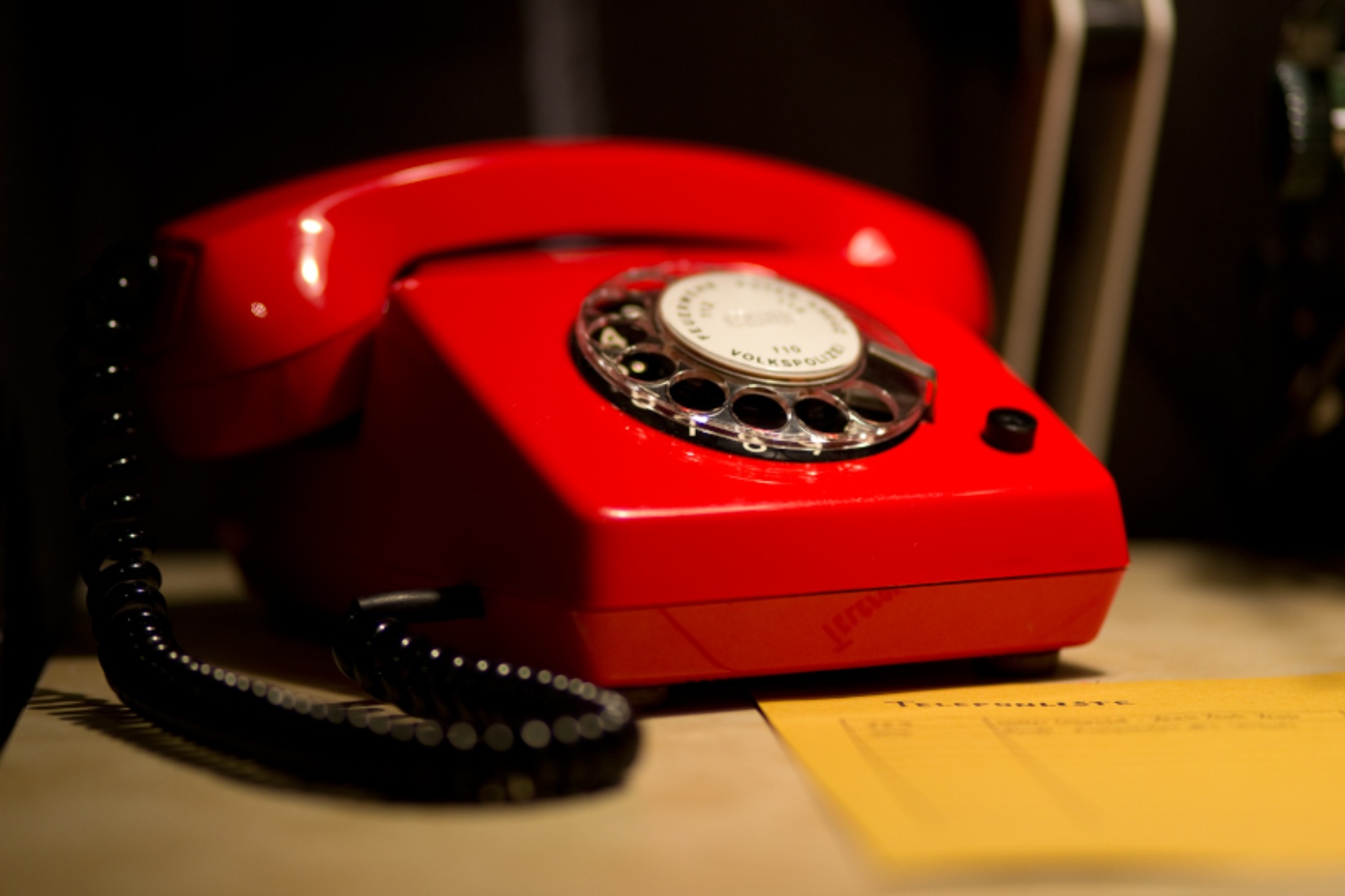 Telefon mit Wählscheibe © Ostrockmuseum Kröpelin