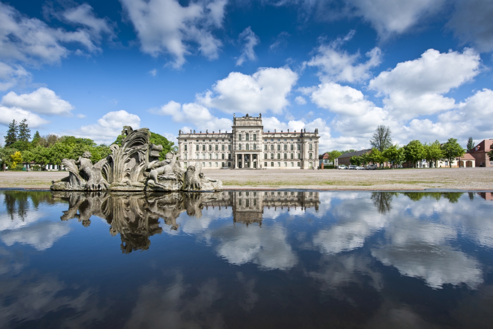 Miniaturgemälde in der Galerie Museum Schloss Ludwigslust SSGK MV / Jörn Lehmann