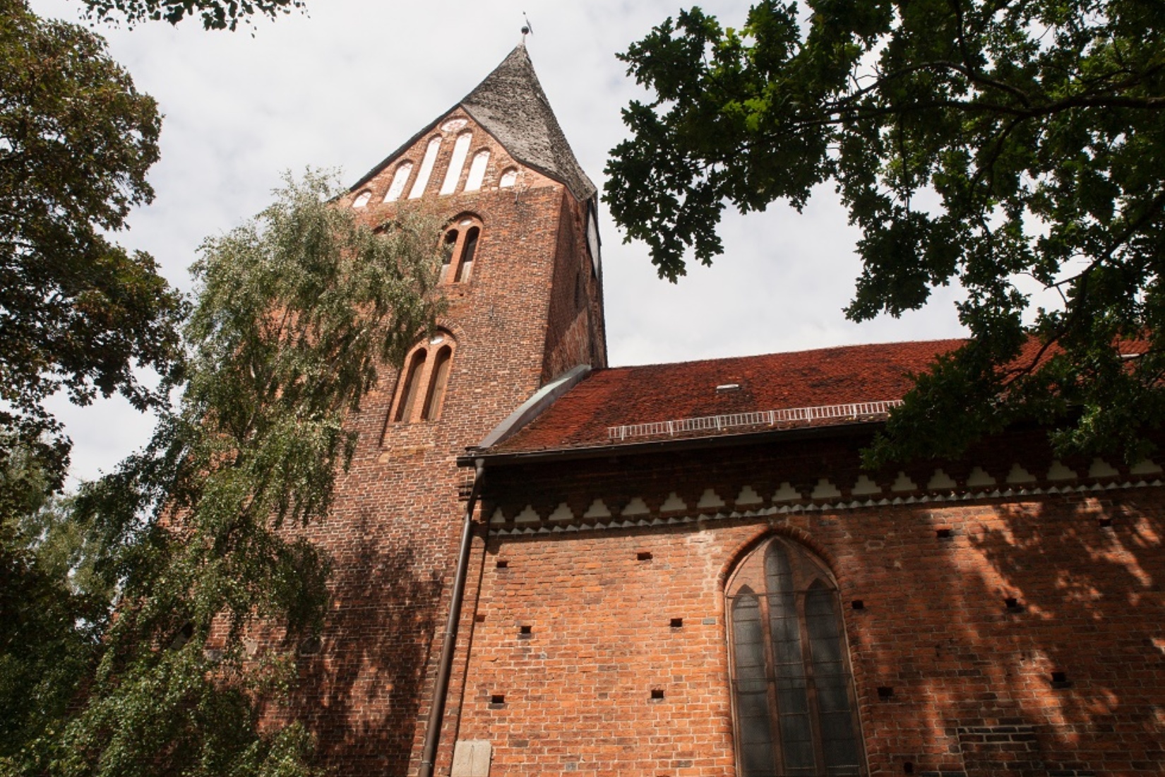 Von der Südseite nur Turm © Frank Burger