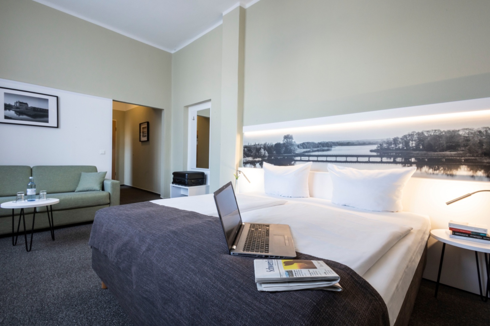Hotelzimmer Hotel am Schlosspark &copy; Christina Czybik