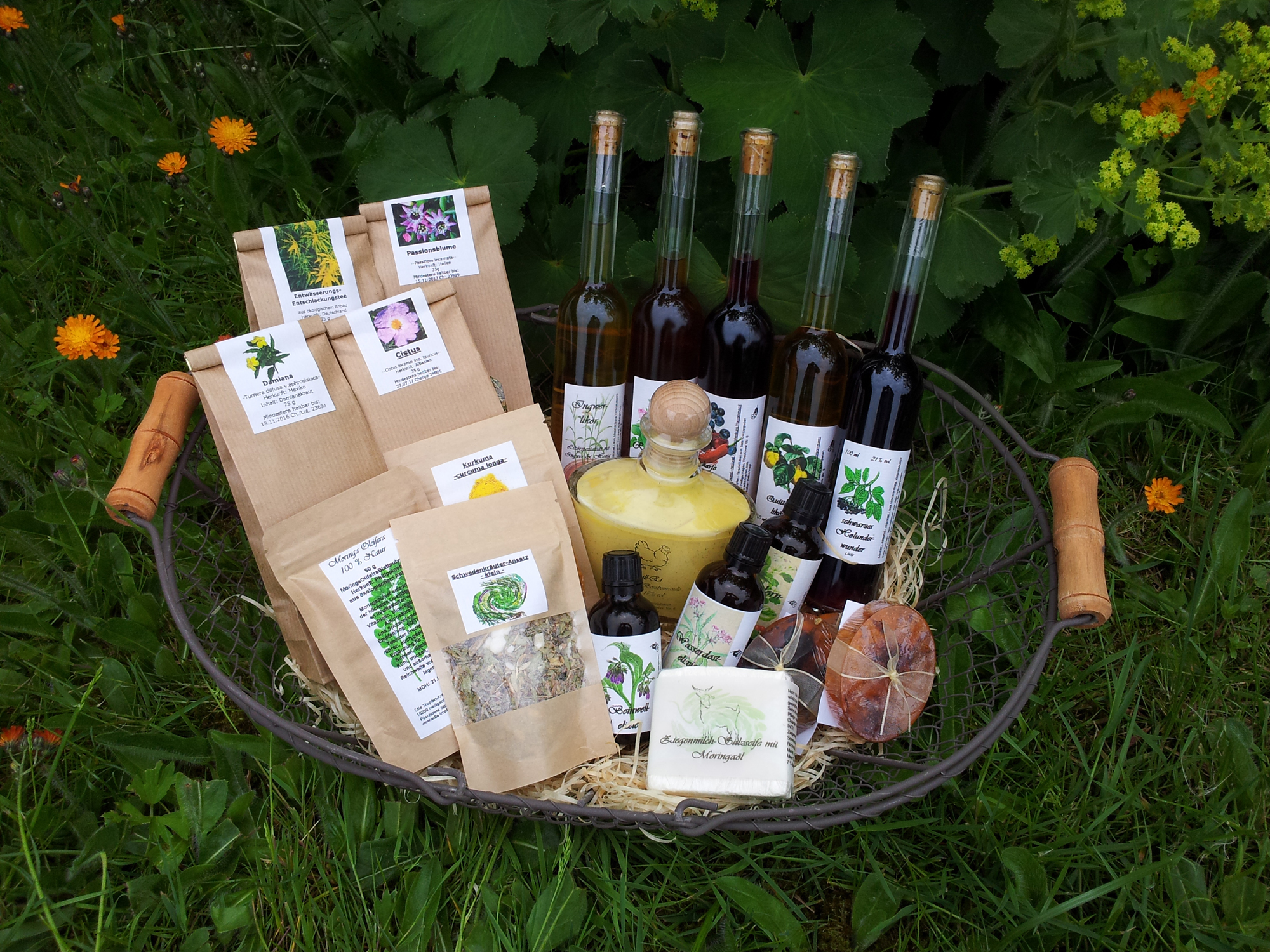 Edle Tropfen - Kräuterspezialitäten